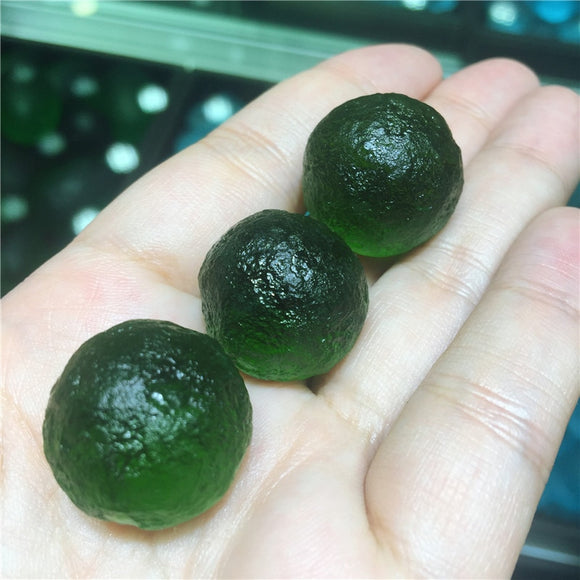 Crystal Healing~1pcs Moldavite Czech Meteorite Impact Glass Beads Rough Stone Crystal Energy Stone A variety of color