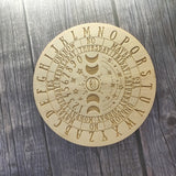 Wooden Pendulum Board with Moon Star Divination Energy Carven Plate Healing Meditation Board Ornaments Metaphysical Altar Decoration