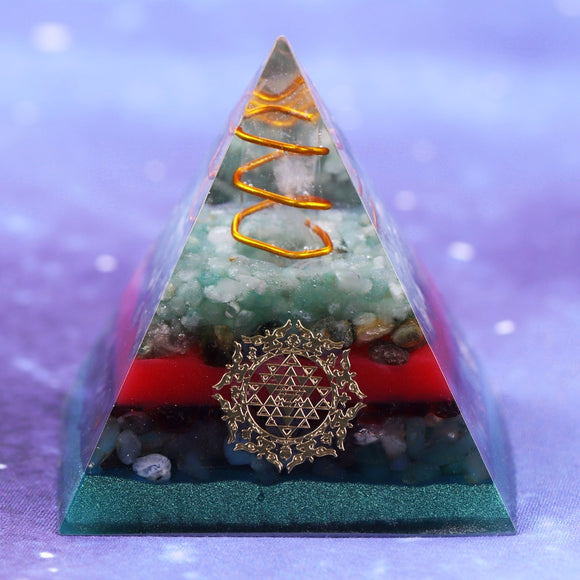 Reiki Pyramid~Orgonite Pyramid Green Aventurine Natural Crystal Repel Evil Spirits Pyramid Energy Healing Decoration Process Resin Gift