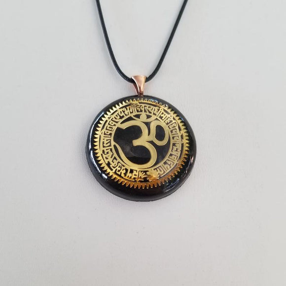 Orgonite® Pendant - Om Aum orgone® amulet pendant with quartz crystal. Protection from EMF / RF radiation of cell phone