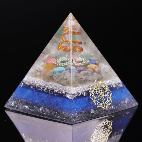 Reiki Pyramid~7 Chakra Crystal Stones Orgone Pyramid Generator Energy Accumulator Orgonite Reiki Pyramid For Positive