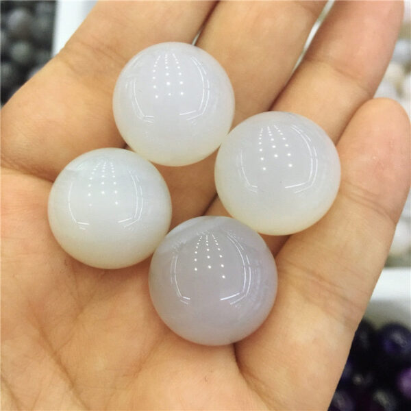 Crystal Healing~Beautiful Agate Ball Light grey Rice white handmade Crystal Sphere Gemstone  Massager ball for decoration  stone healing 20mm