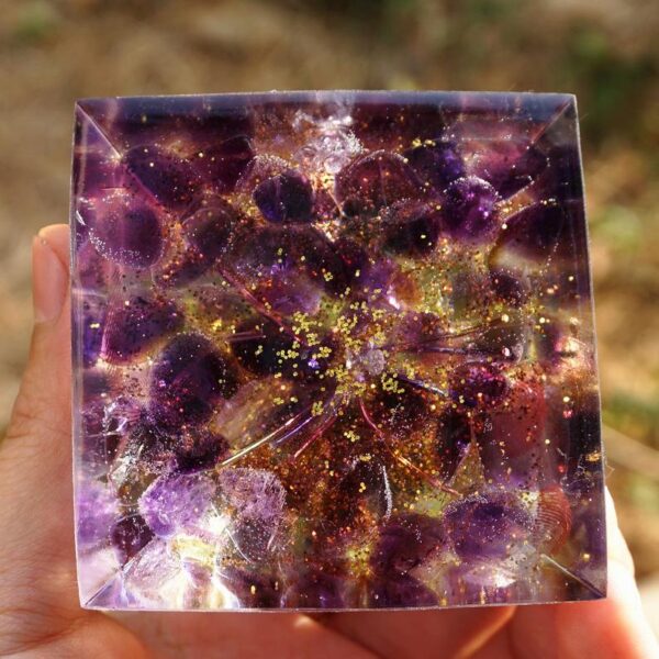 Orgone Pyramid~HANDMADE AMETHYST TREE OF LIFE ORGONE PYRAMID 60MM