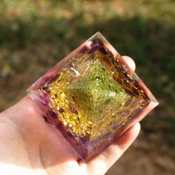 Orgone Pyramid~HANDMADE AMETHYST TREE OF LIFE ORGONE PYRAMID 60MM