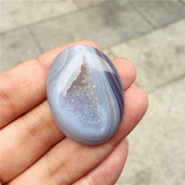 Crystal Healing~Natural Agate stones geode ellipse Women Men Best Friends Charming Crystal Stone Charms Pendant for Lovers 1pcs