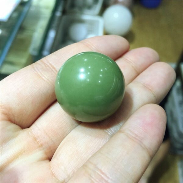 Crystal Healing~Natural Stones Luminous Stone Ball Raw Gemstone Glow In The Dark Stone Crystal Rough Stone Healing Specimen Minerals 1pcs