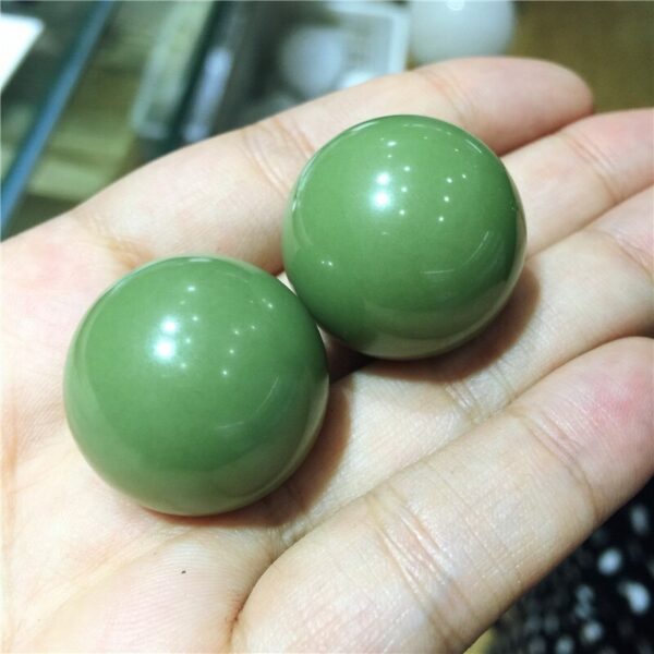 Crystal Healing~Natural Stones Luminous Stone Ball Raw Gemstone Glow In The Dark Stone Crystal Rough Stone Healing Specimen Minerals 1pcs