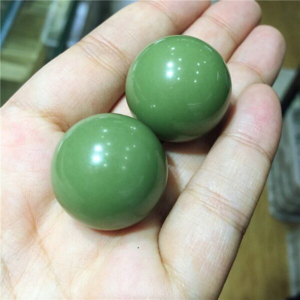 Crystal Healing~Natural Stones Luminous Stone Ball Raw Gemstone Glow In The Dark Stone Crystal Rough Stone Healing Specimen Minerals 1pcs