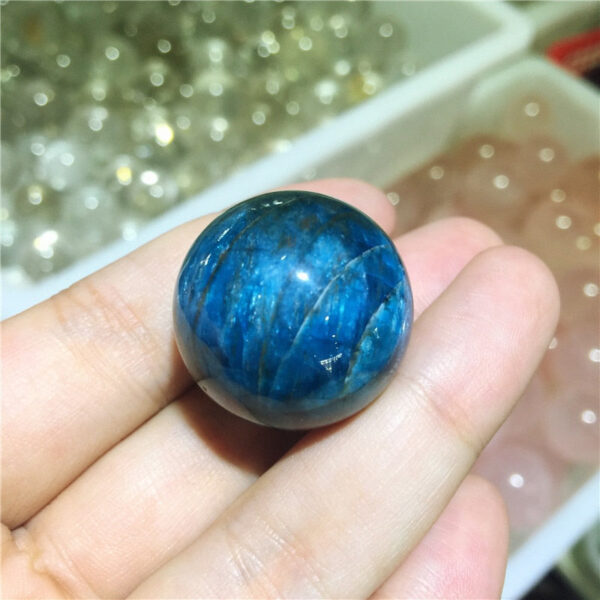 Crystal Healing~Natural blue apatite stones Rock Crystal Quartz Mineral Sphere Globe Ball Chakra Reiki Healing Home decoration Crafts
