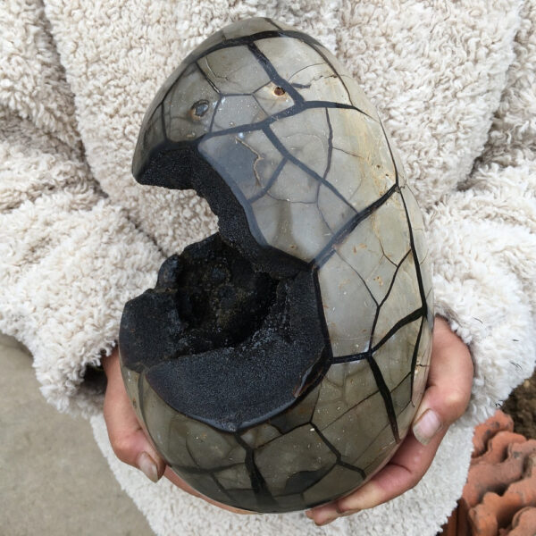 Natural Septarian Geode Dragon Egg Quartz Egg Cluster Crystal Healing Random - Stones