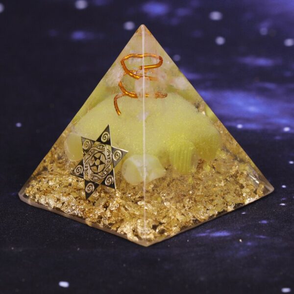 Reiki Pyramid~Orgonite Pyramid 5Cm Symbolizes The Lucky Yellow Crystal Pyramid Energy Converter To Gather Wealth And Prosperity Resin Decor