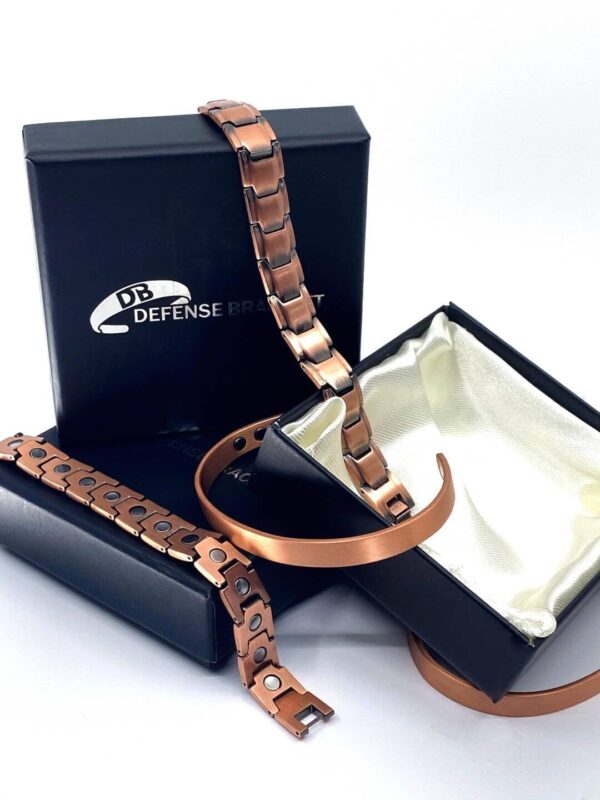 Energy-Boosting Copper Magnetic Bracelet for Natural Healing