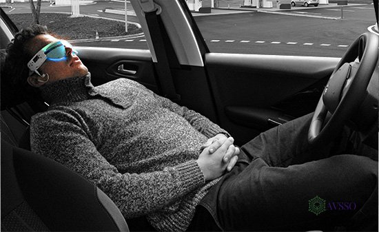 PSiO quick recovery session in a car or rest area for mental relaxation